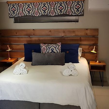 Touching Senses Garden Cottages Bloemfontein Exterior photo