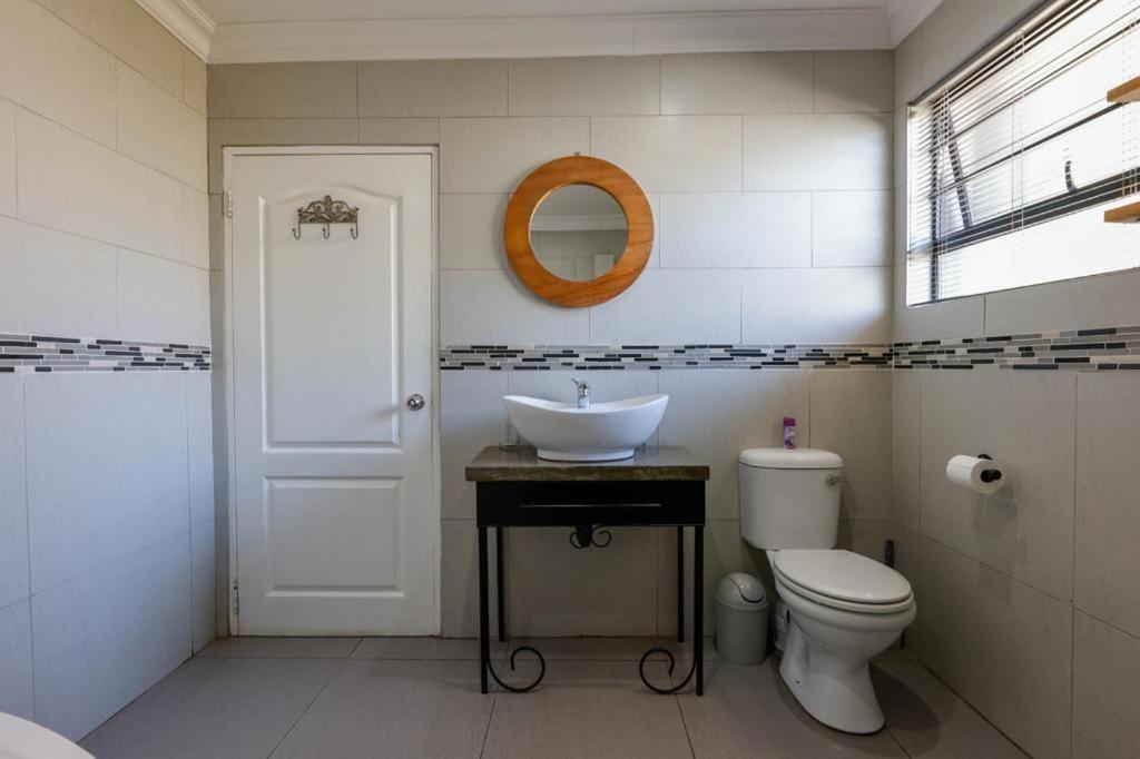 Touching Senses Garden Cottages Bloemfontein Exterior photo