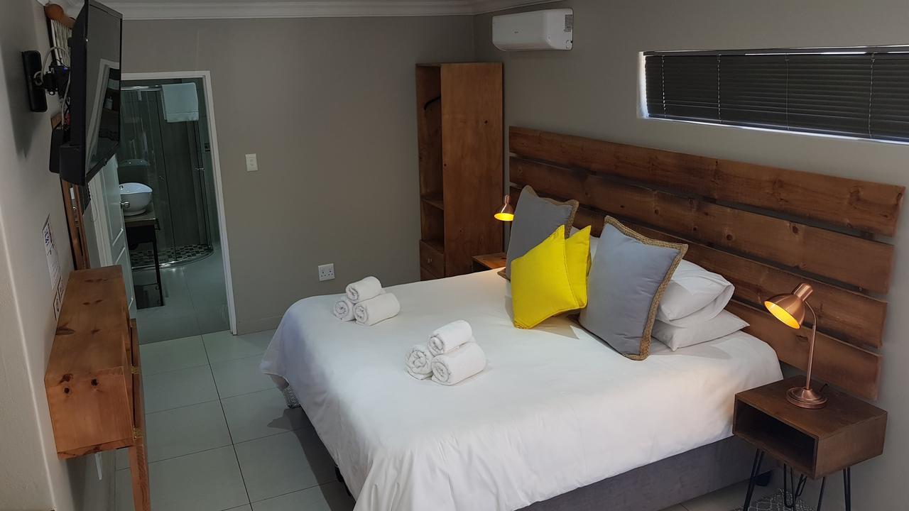Touching Senses Garden Cottages Bloemfontein Exterior photo