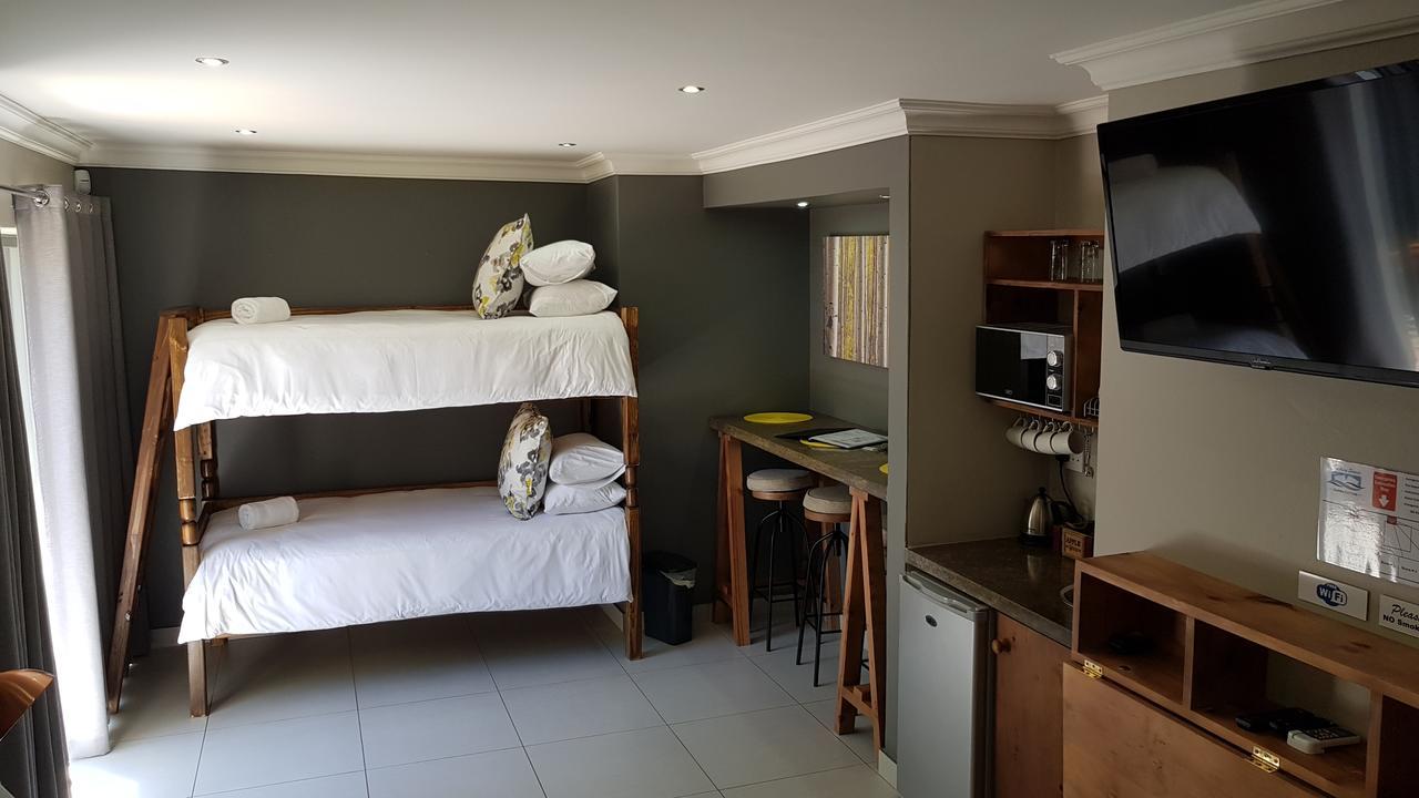 Touching Senses Garden Cottages Bloemfontein Exterior photo