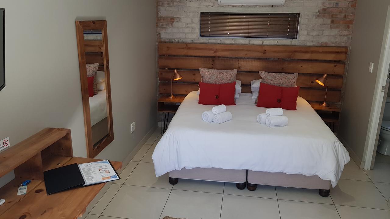 Touching Senses Garden Cottages Bloemfontein Exterior photo